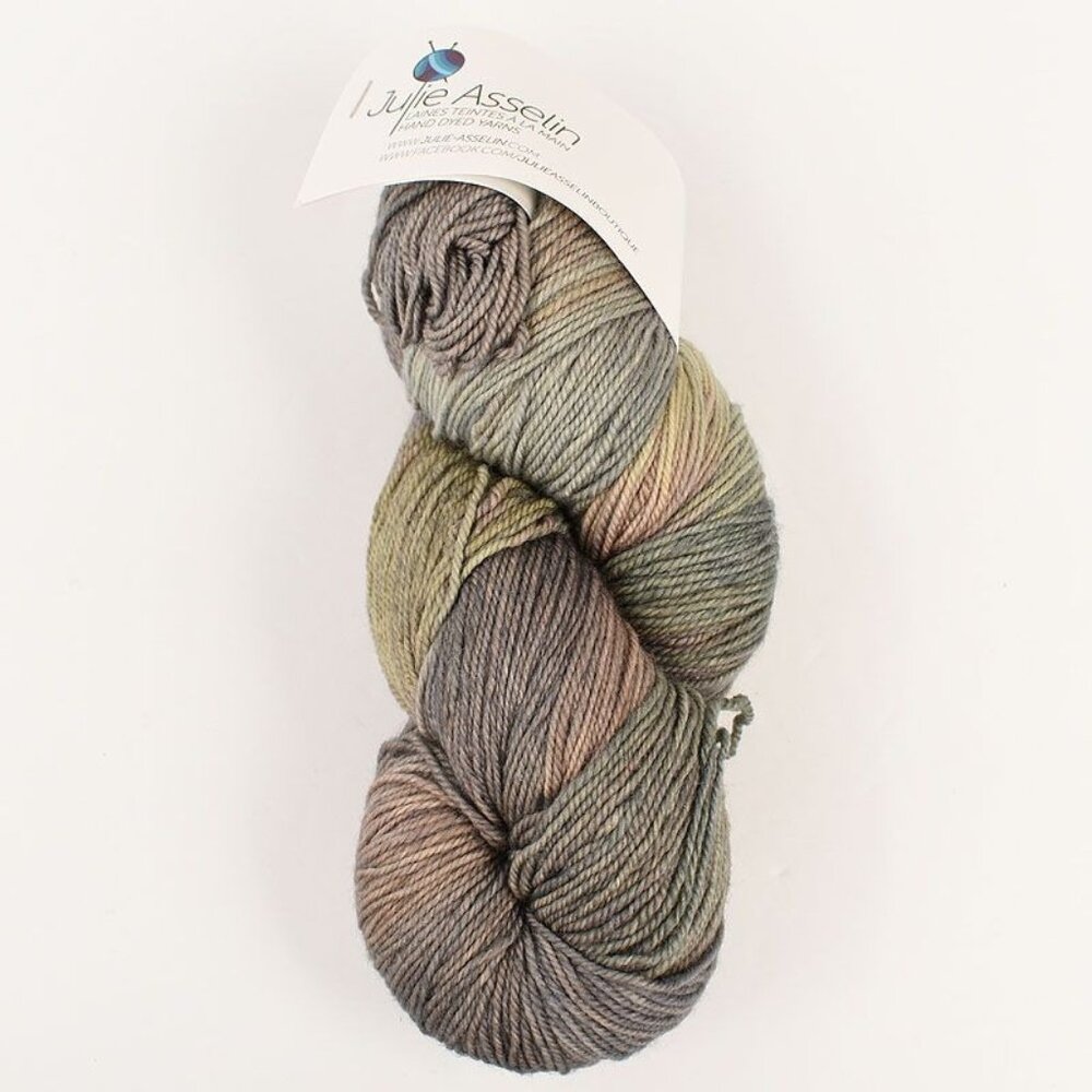 Julie Asselin Leizu Fingering Yarn SW Merino Silk 420 Yds Limited Edition